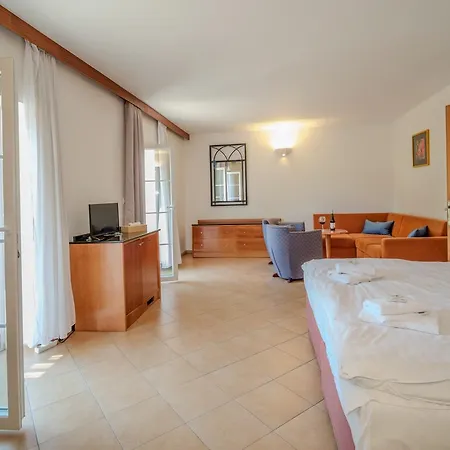 Hotel Barborka 3*